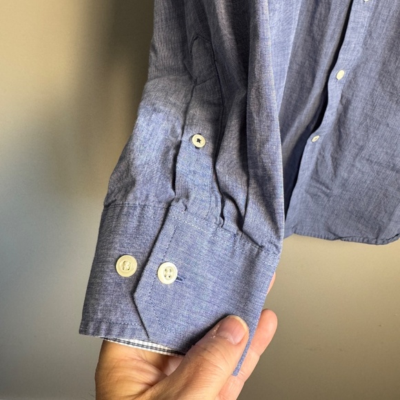 Izod Men's Performance Button‎ Down Long Sleeve Shirt Blue XL Flip Cuffs Stretch - Picture 2 of 16